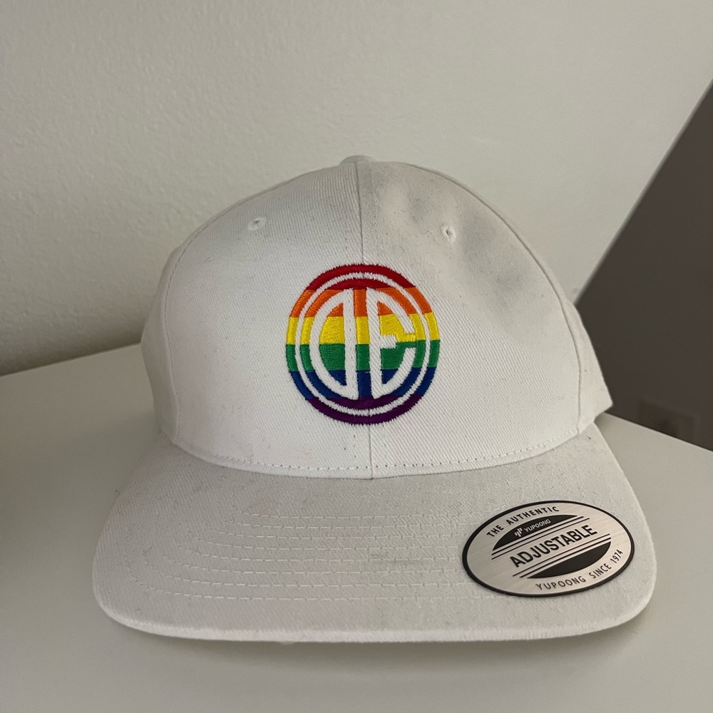 Douglas Eliman Hat